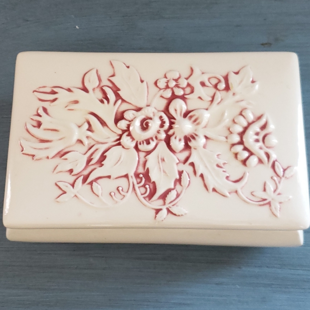 Vintage 1978 Arnel's Ceramic Trinket Dish with Lid